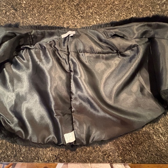 Raised Rabbit Black Fur Stole by Tristan & Iseut - Picture 3 of 6